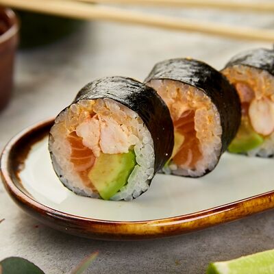 Лосось с креветкой в Sushist по цене 750 ₽