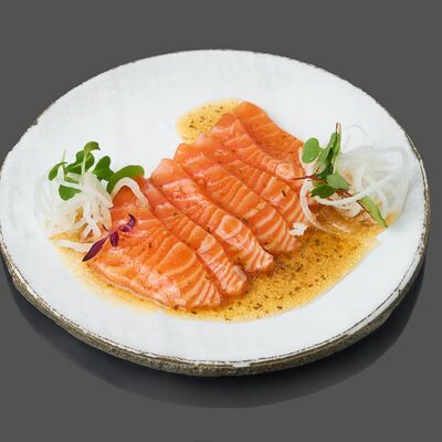 Севиче из лосося с соусом васаби в Кабуки по цене 1340 ₽
