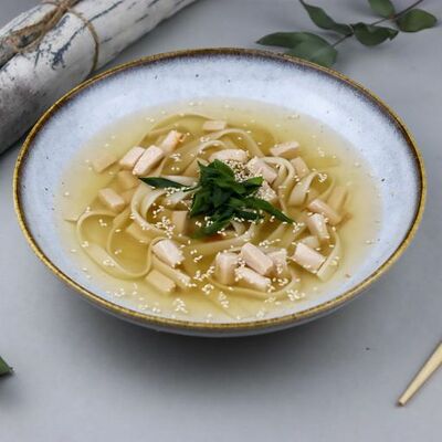 Суп куриный в Суши топ по цене 215 ₽