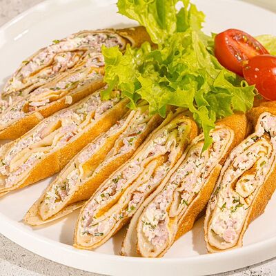 Блинчики с ростбифом в Stories по цене 370 ₽