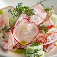 Салат овощной со сметаной или оливковым маслом в Masters & Margaritas