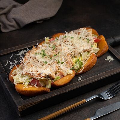 Цезарь стейк-салат от шефа в Ellips по цене 790 ₽