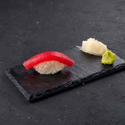 Тунец в Nau по цене 180 ₽