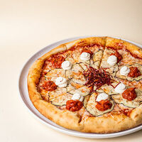 Пицца с баклажанами и рикоттой в Трай