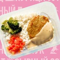 Рыбная котлета с рисом, овощами и соусом тартар в ВЛАВАШЕ