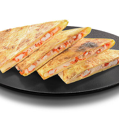 Кесадилья с курицей в Суши Make по цене 329 ₽