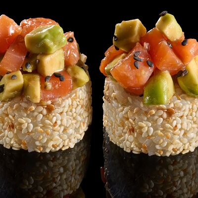 Вулкан с лососемв Сакура по цене 895 ₽