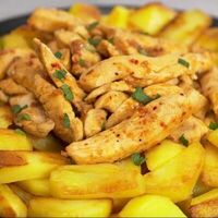 Курица с картошкойв Кафе нут