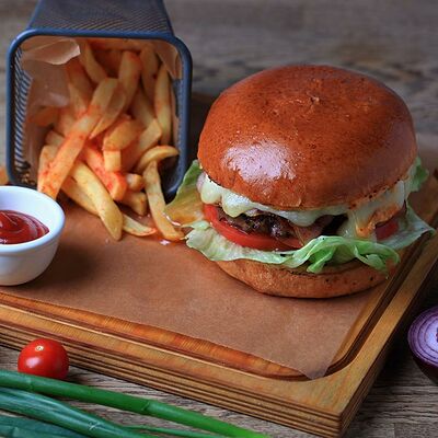 Jackson бургер в Андеграунд Pizza & Sushi по цене 518 ₽