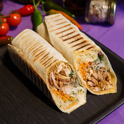 Шаурма маленькая в Bliss Food по цене 410 ₽