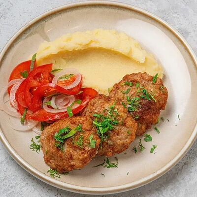 Куриные котлеты в Курагадиван по цене 600