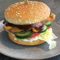 Бургер Горячая цыпа в Impasta Cafe