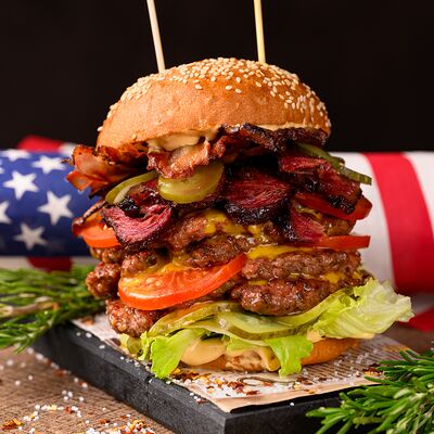 Фэт Бой Бургер в American BBQ по цене 57 р.