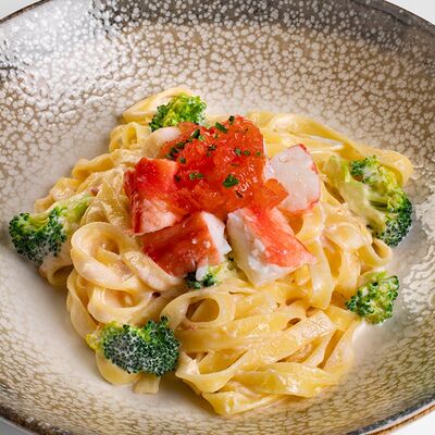 Паста с крабом в Jack London по цене 1600 ₽