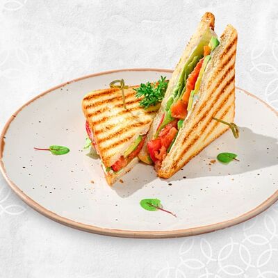 Сэндвич с Лососем в Река Море по цене 595 ₽