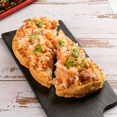 Чушь из лосося слабой соли на брускетте в Три лося по цене 650 ₽