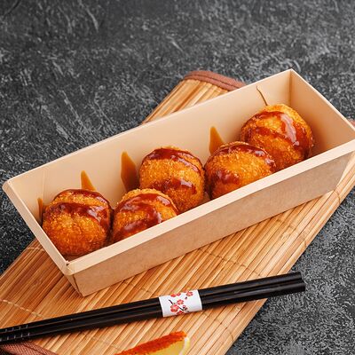 Рисовые шарики с копченой курицей в Лапшичная по цене 330 ₽