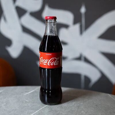 Оригинальная Coca-cola в Scrooge по цене 250 ₽