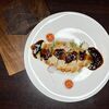 Куриная грудка с соусом демиглас и авокадо в Арт-кафе Мостик по цене 640
