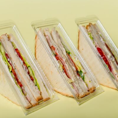 Сендвич с ветчиной в LEMONADE по цене 210 ₽