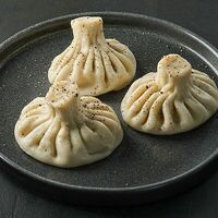 Хинкали с телятиной в Crazy Brothers