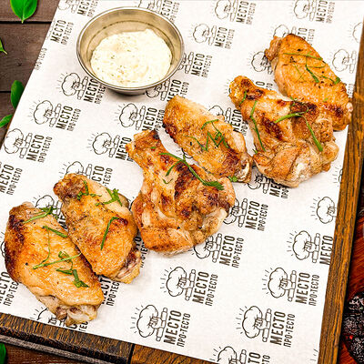 Куриные крылья гриль в Место Про Тесто по цене 415 ₽