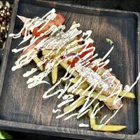 Деревенский салат с куриной грудкой гриль в Прохлада