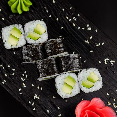 Авокадо маки в У мангала по цене 265 ₽