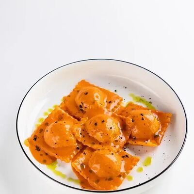 Д Равиоли том ям с курицей в Вольсов по цене 570 ₽