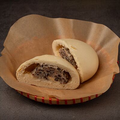 Бань Бао с курицейв Мистер Ки Pho Bo и Бабл чай по цене 250 ₽