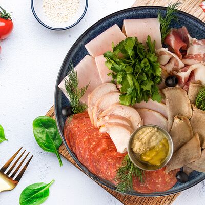 Ассорти мясное в Старый Амбар по цене 679 ₽