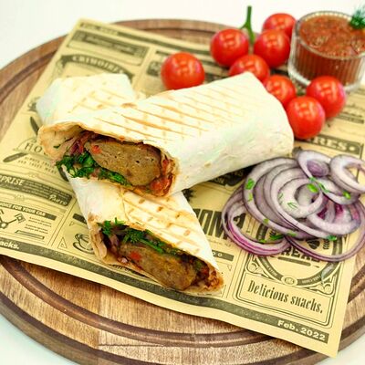 Люля-кебаб в лаваше с говядиной в I лав шаурма по цене 549 ₽