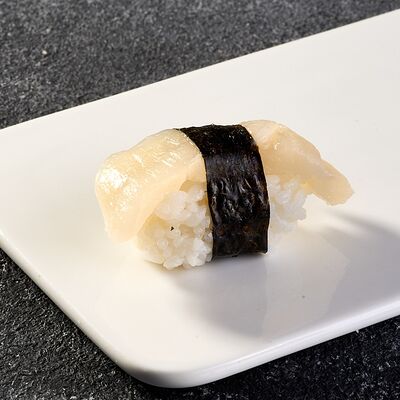 Нигири Гребешок в Takamura Sushi по цене 160 ₽