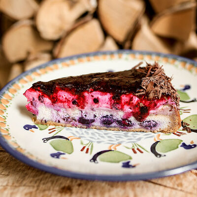 Черничный чизкейк с черничным джемом в Сыроварня по цене 730