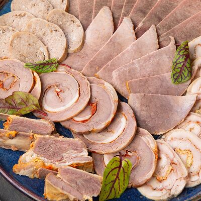 Ассорти мясное по-восточному в Золотая Бухара по цене 1700 ₽