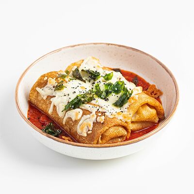 Блины с начинкой болоньезе в томатном соусе в Kitchen по цене 450