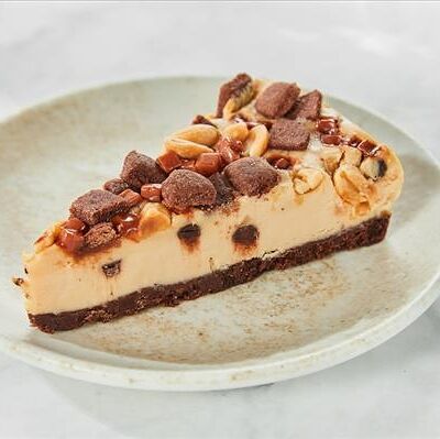 Торт Чизкейк Карамельный с арахисом в ЮГА по цене 320 ₽