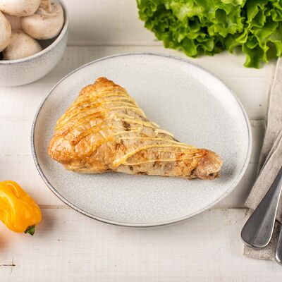 Окорочка куриные, фаршированные грибами, запечённые в Бахетле по цене 382 ₽