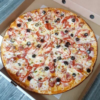 Средиземноморская в Вкусно Пицца по цене 940 ₽