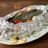 Дорадо, запеченная с овощами в фольге в Реверанс по цене 600