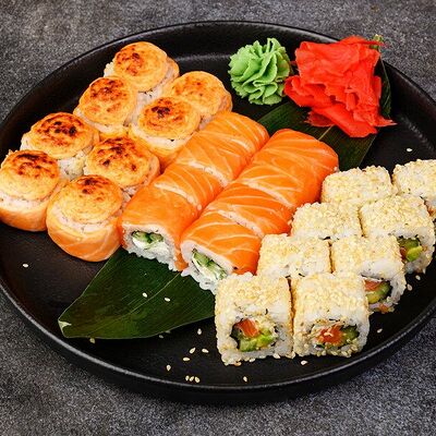 Филадельфия сет в Sushi & More по цене 1350 ₽