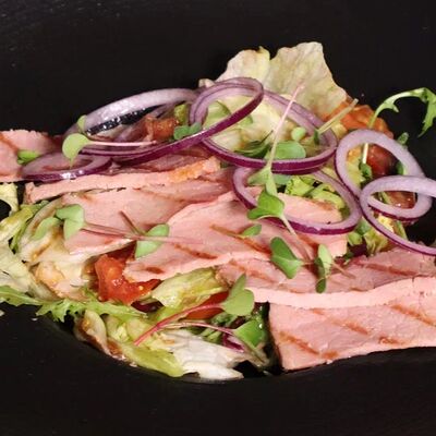 Салат с ростбифом в Чаша по цене 520 ₽