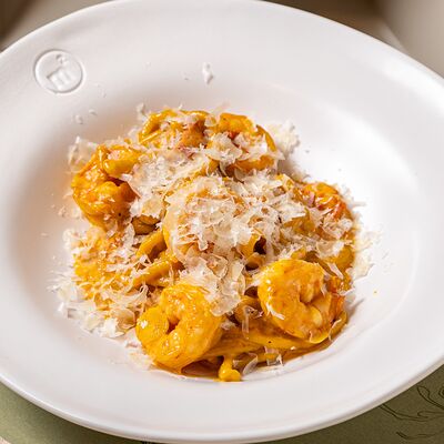 Спагетти с креветками в М2 Органик Клуб Сокол по цене 1200 ₽