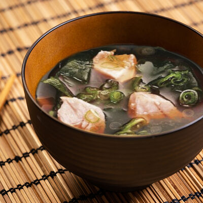 Мисо суп с лососем в Суши-бар Тунец по цене 252