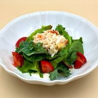 Салат с крабом и кокосовой заправкой в Находка