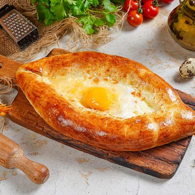 Хачапури по-аджарски в Домашний Вкус по цене 560 ₽