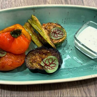 Овощи печёные в Траттория моне по цене 510 ₽