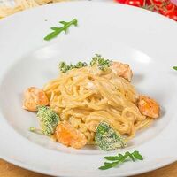 Спагетти с сёмгой в Луиджи & Тосё