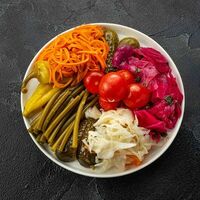 Ассорти домашних соленьев в Пери Шашлыки