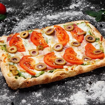 Пицца Альфредо в PIZZAZAVR по цене 880 ₽
